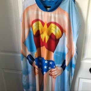 Wonder Woman hooded blanket adult size DC Comics